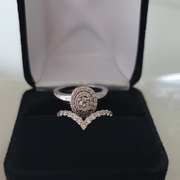 Zales Pocahontas Diamond Engagement Ring & V Contour Wedding Band Set - Picture 1 of 10